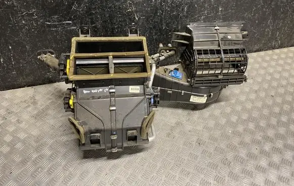 Ford Ranger Interior heater climate box assembly housing EB3B19B555HJ