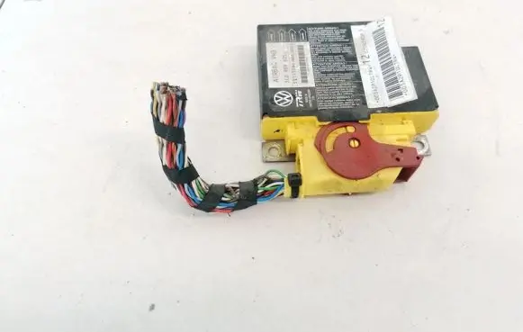 Volkswagen PASSAT B6 Airbag control unit/module 3C0909605J 003A2P10LTRW