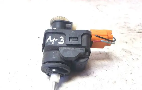 Mazda 3 I Headlight level adjustment motor