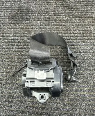 BMW iX Rear seatbelt 7911586