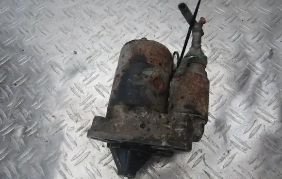 Renault Megane I Starter motor m002t48381 k411