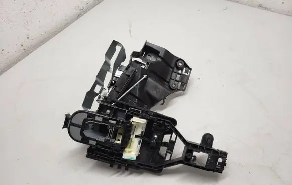 Volvo XC90 Front door exterior handle/bracket 31378251 31378250 31416244