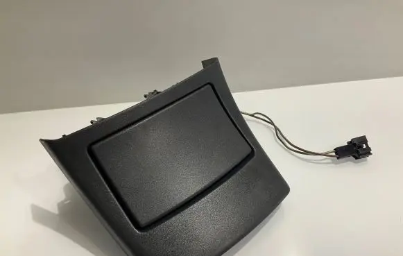 Mercedes-Benz E W211 Glove box A2116800450 E039714021 2116800450