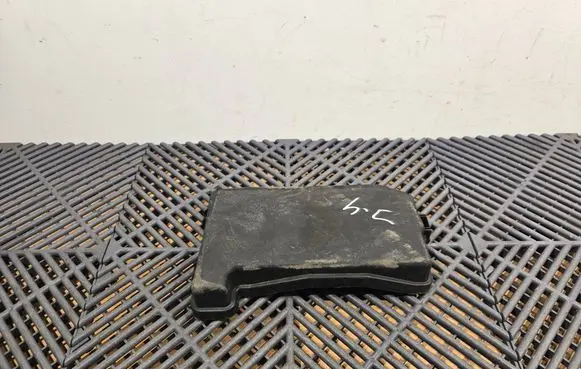 Toyota Prius+ (ZVW40) Fuse box cover 8266247141