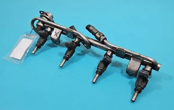 Fuel injector