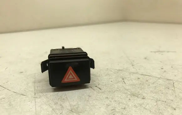 Porsche Cayenne (9PA) Hazard light switch 7L595353235A