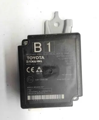 Toyota RAV 4 (XA50) Other devices 897B042110