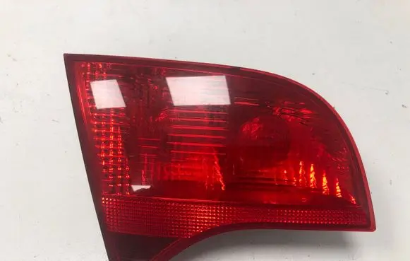 Audi A4 S4 B7 8E 8H Tailgate rear/tail lights 8E9945093