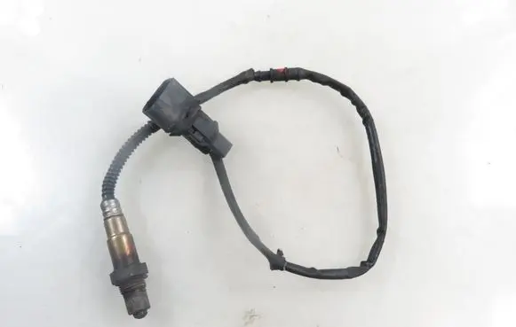 Volkswagen Polo IV 9N3 Lambda probe sensor 0258007155 0258007154 03C906262