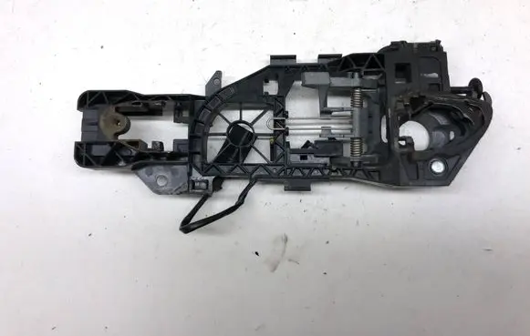 Volkswagen PASSAT CC Front door exterior handle/bracket 3C0837885H