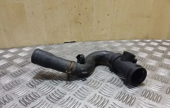 Audi A6 S6 C5 4B Engine coolant pipe/hose 4B0121049D