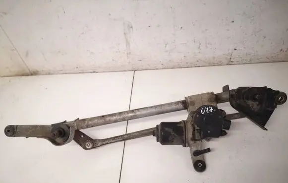 Subaru Legacy Front wiper linkage and motor 