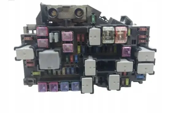 Subaru Outback Fuse box set MB102802B