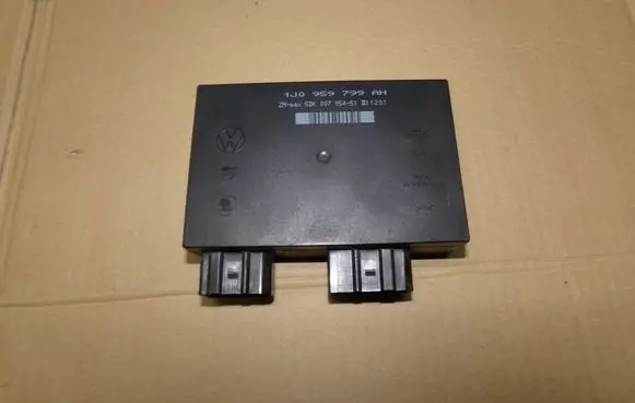 Seat Toledo II (1M) Comfort/convenience module 1J0959799AH