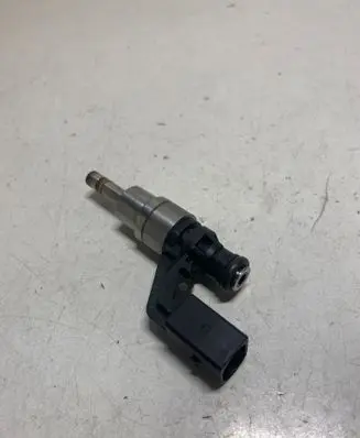 Volkswagen Golf Plus Fuel injector 03C906036A