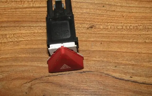 Volkswagen Golf V Hazard light switch 1k0953509a