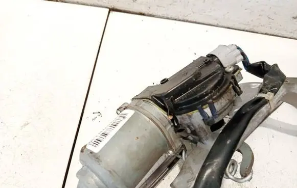 Toyota Auris 150 Wiper motor 1593000301 8511012a10