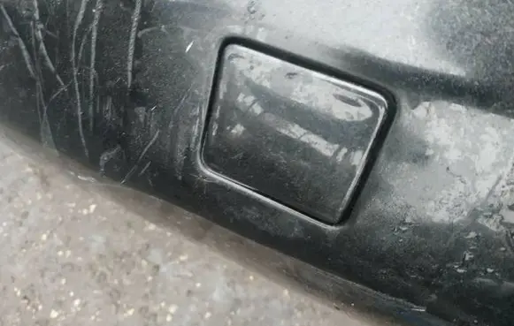 Rear bumper row hook cap/cover