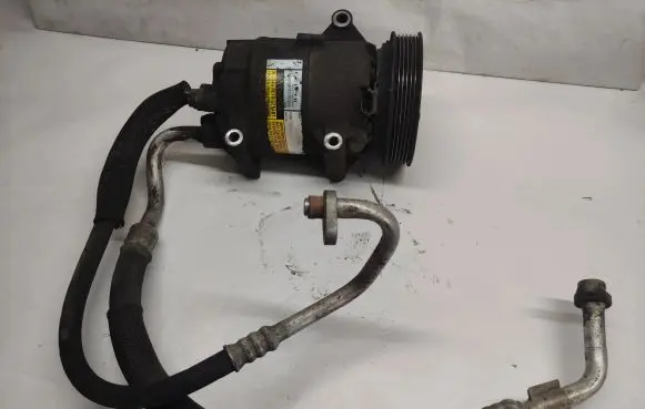 Renault Megane II Air conditioning (A/C) compressor (pump) 8200053264