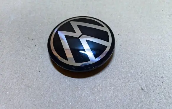 Volkswagen Golf VIII Original wheel cap 5H0601171