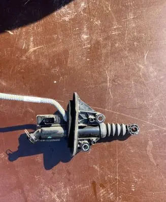 Renault Kangoo III Clutch master cylinder 306103690R 05025129400