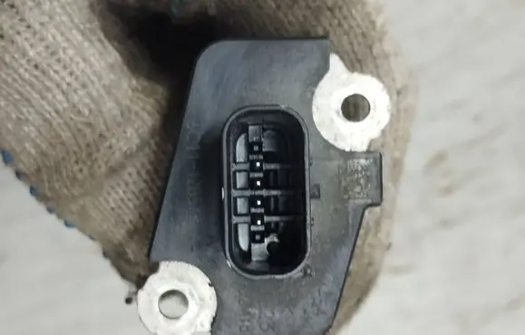 Volvo V70 Mass air flow meter 6C1112B579AA