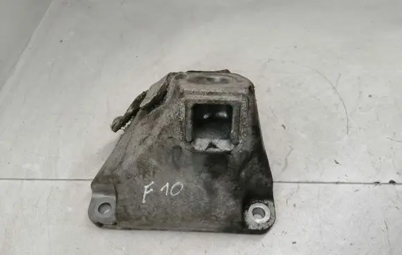 BMW 5 F10 F11 Engine mounting bracket 22116781242 73681310