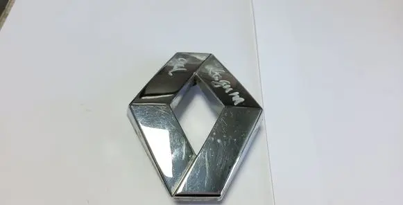 Renault Laguna II Manufacturer badge logo/emblem 8200027424