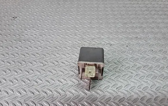 Mercedes-Benz Vito Viano W638 Other relay 00351070