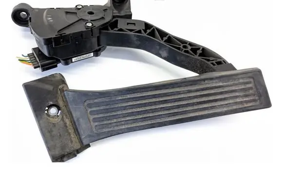 KIA Optima Accelerator throttle pedal 327273R300
