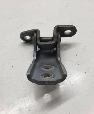 Toyota Verso Front door upper hinge