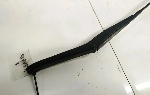 Ford Focus Front wiper blade arm 4M517526CD