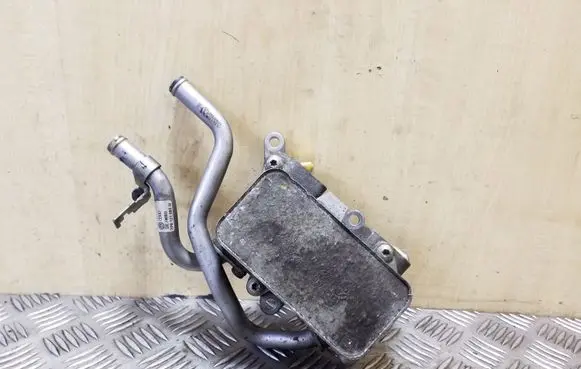 Volkswagen Touareg II Transmission/gearbox oil cooler 7P0121065M 7P0121065AC