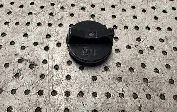 Aixam City III Oil filler cap Z482