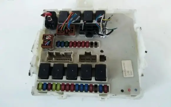 Nissan Pathfinder R51 Fuse box set