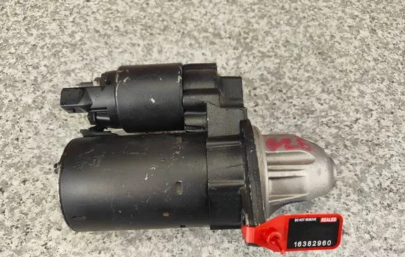 BMW 3 E92 E93 Starter motor 2354701