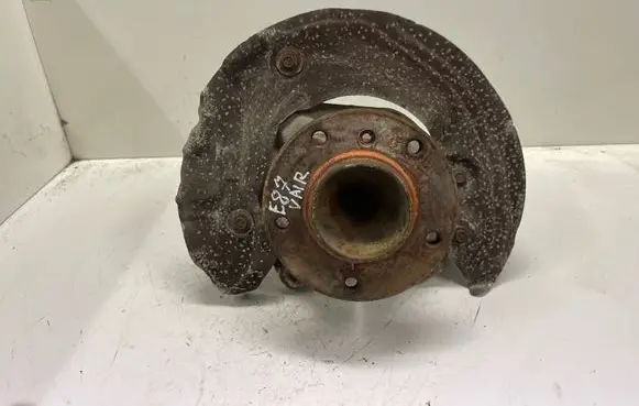 BMW 1 E81 E87 Front wheel hub 6764443 12201210