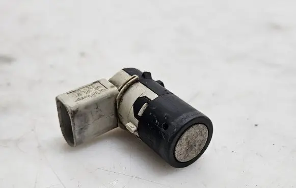 Audi A6 S6 C6 4F Parking PDC sensor 7H0919275