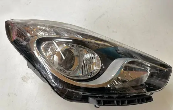 Hyundai ix20 Headlight/headlamp 0UTBEZEL NHBZZFL