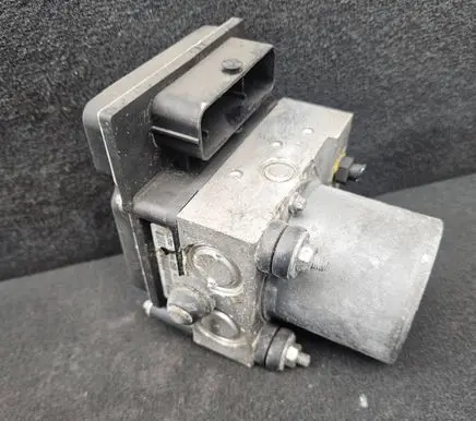 Audi A4 S4 B7 8E 8H ABS Pump 8E0910517H 8E0614517BF