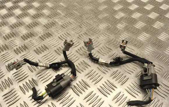 Ford Mondeo MK IV Fuel injector wires 9688246780