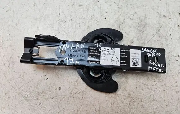 Volkswagen Touran III Seat belt height adjuster 4M0857819