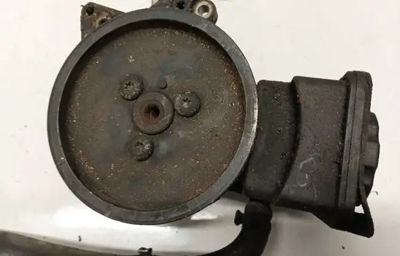 BMW 5 E60 E61 Power steering pump 7683974101 96209