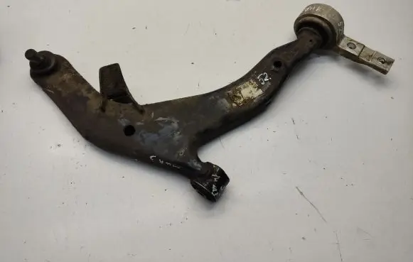 Nissan Murano Z50 Front lower control arm/wishbone 64560CA000