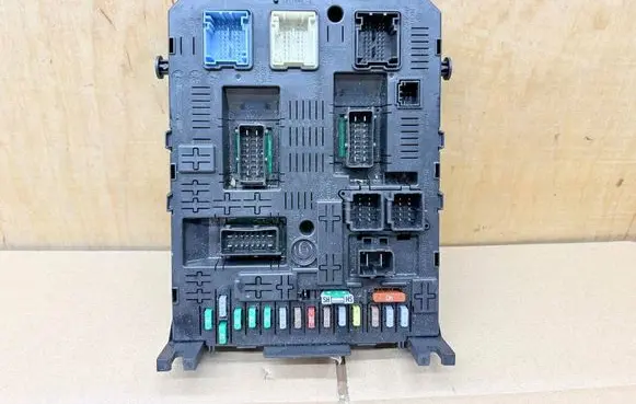 Peugeot RCZ Comfort/convenience module 9678476880 230459502 20977771
