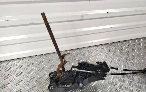 Ford Fusion Gear shifter/selector
