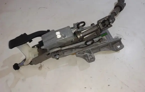 Ford C-MAX II Steering wheel axle AV6N3F880