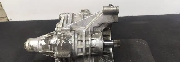 Gearbox transfer box case