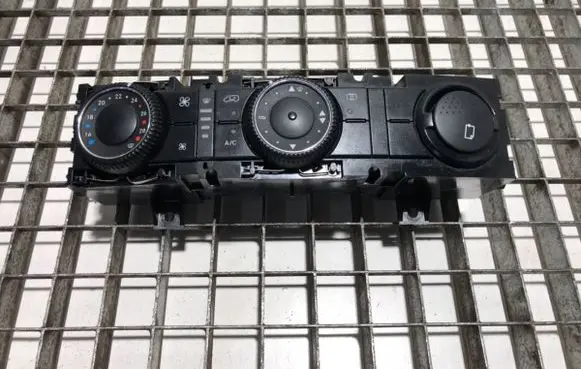 Mercedes-Benz Sprinter W906 Interior fan control switch A9068301785KZ