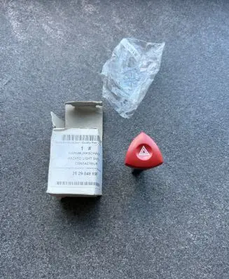 Renault Trafic II (X83) Hazard warning light relay 252904889R